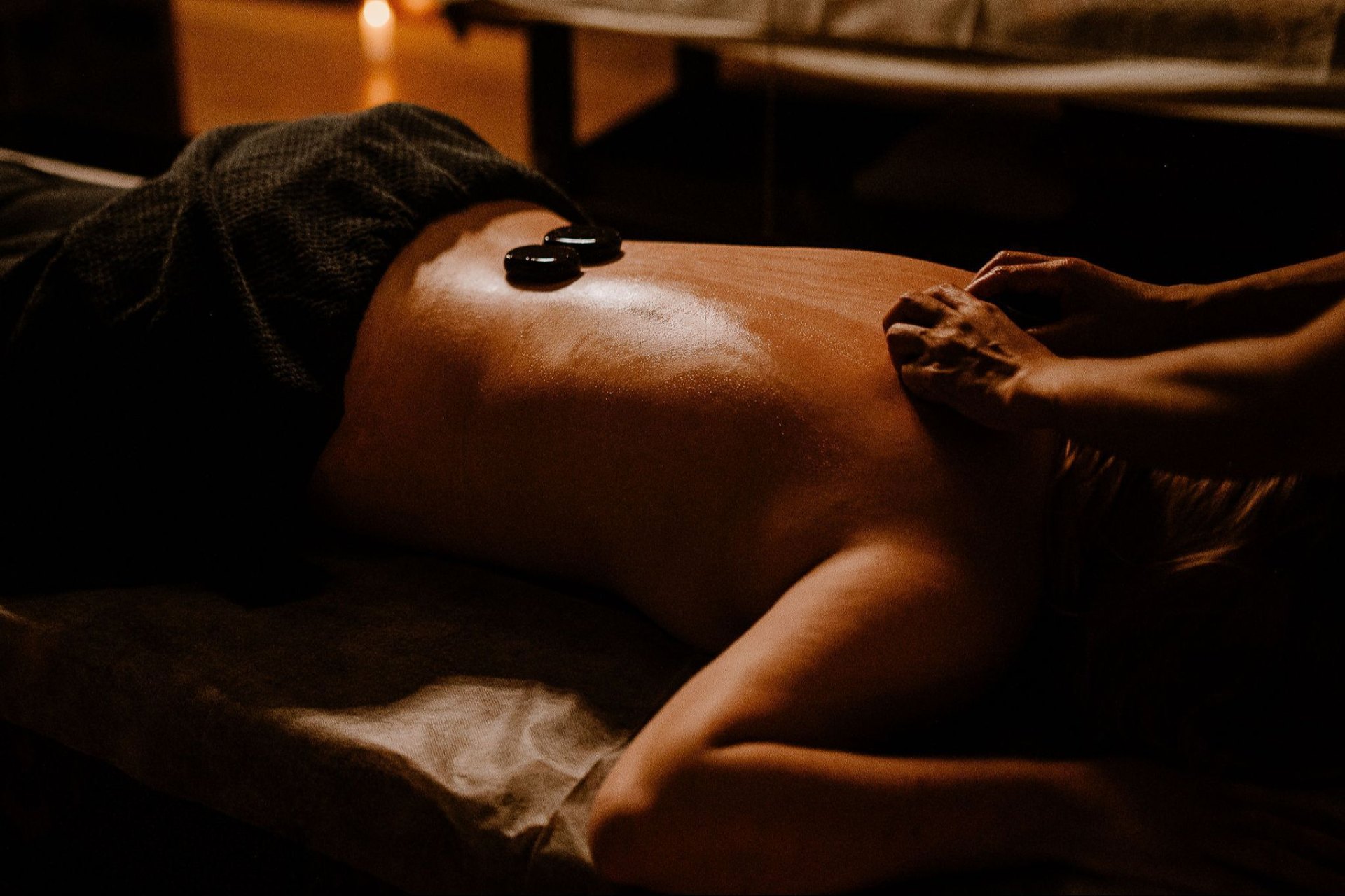 Balinese Hot Stone Massage — Tera Thai Gdynia